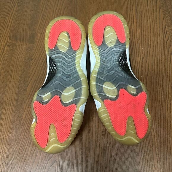 Air Jordan 11 low ‘infrared 23’ size 10 - Picture 7 of 9